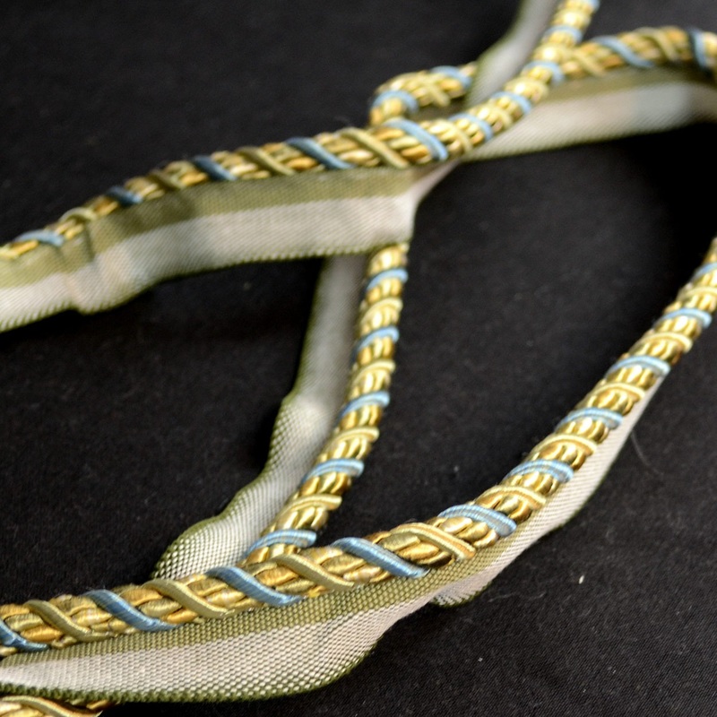 1008T 8821 Blue Gold Lip Cord