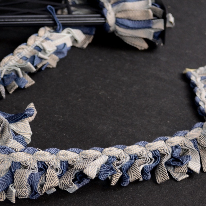 HP800 11 Looped Ribbon Fringe