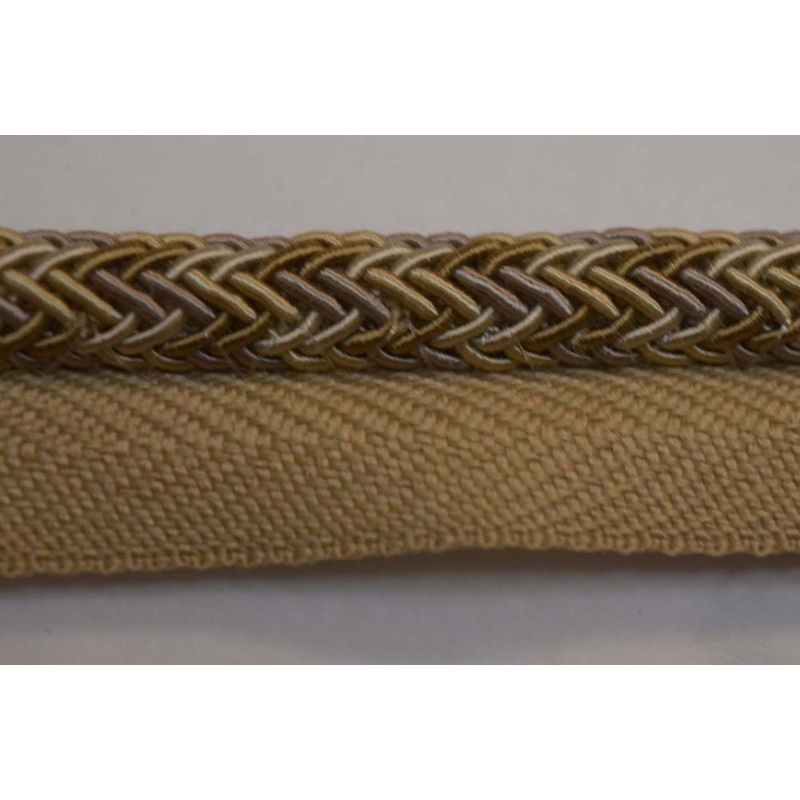 BC10002 82/11 Brown .25 inch Lip Cord Trim