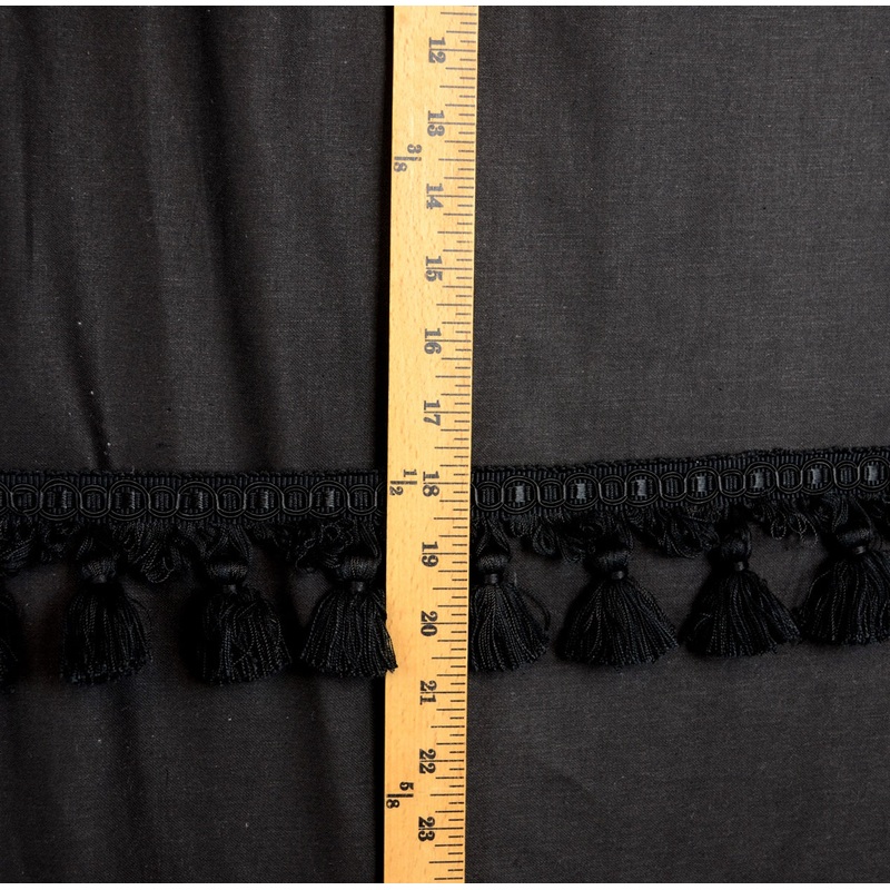 EN100 10 Black Tassel Trim