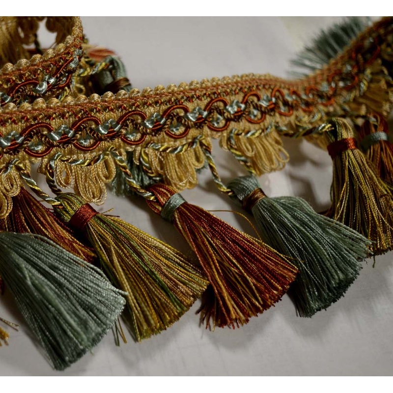 1398 9553 Tassel Trim